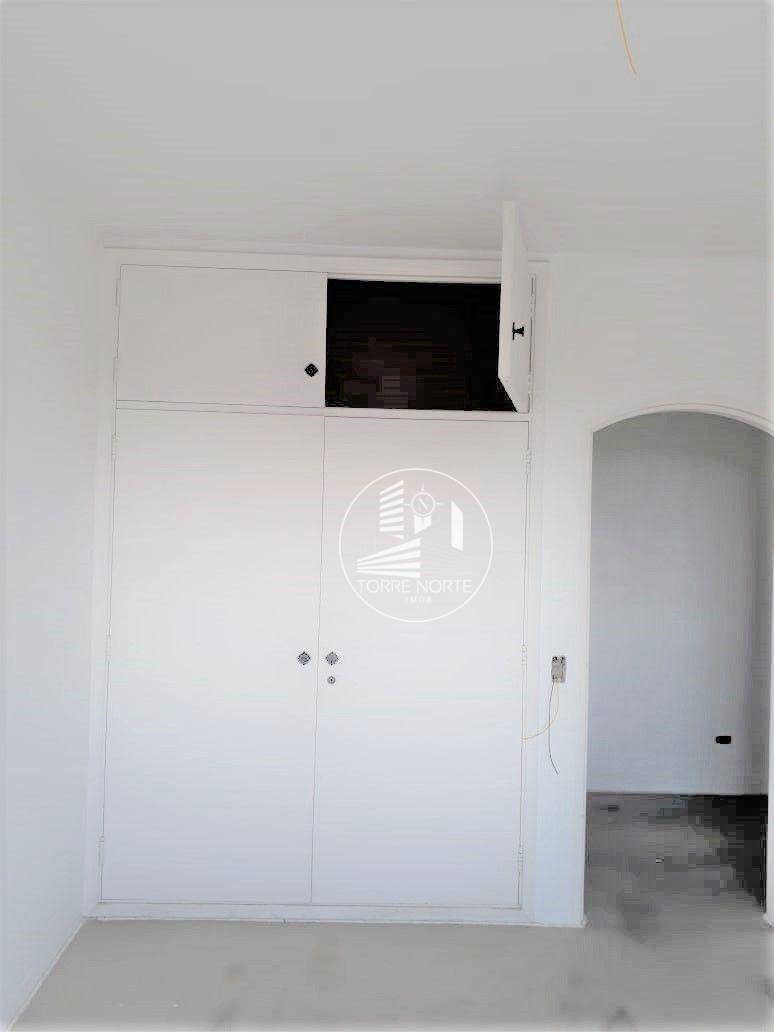 Apartamento à venda com 3 quartos, 148m² - Foto 13