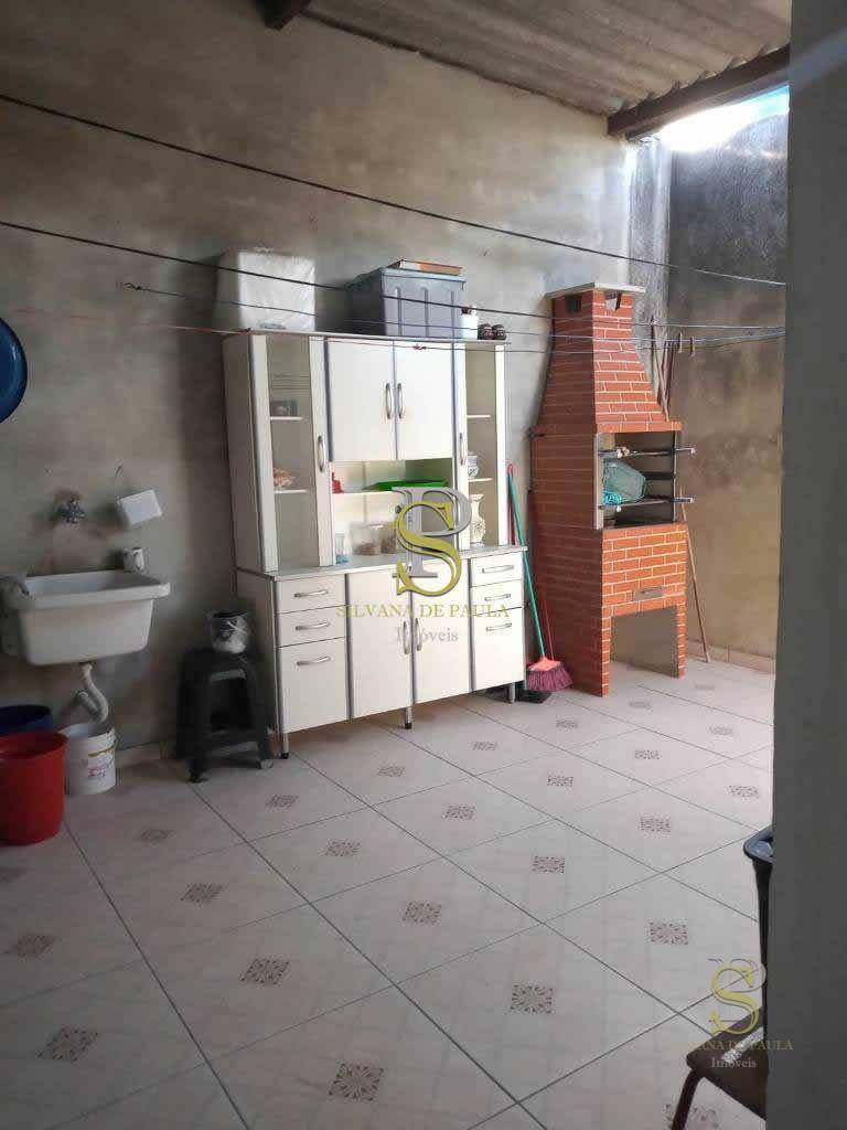 Casa à venda com 2 quartos, 80m² - Foto 22