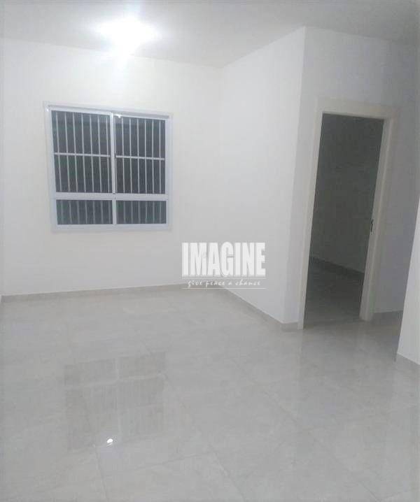 Apartamento à venda com 2 quartos, 55m² - Foto 1