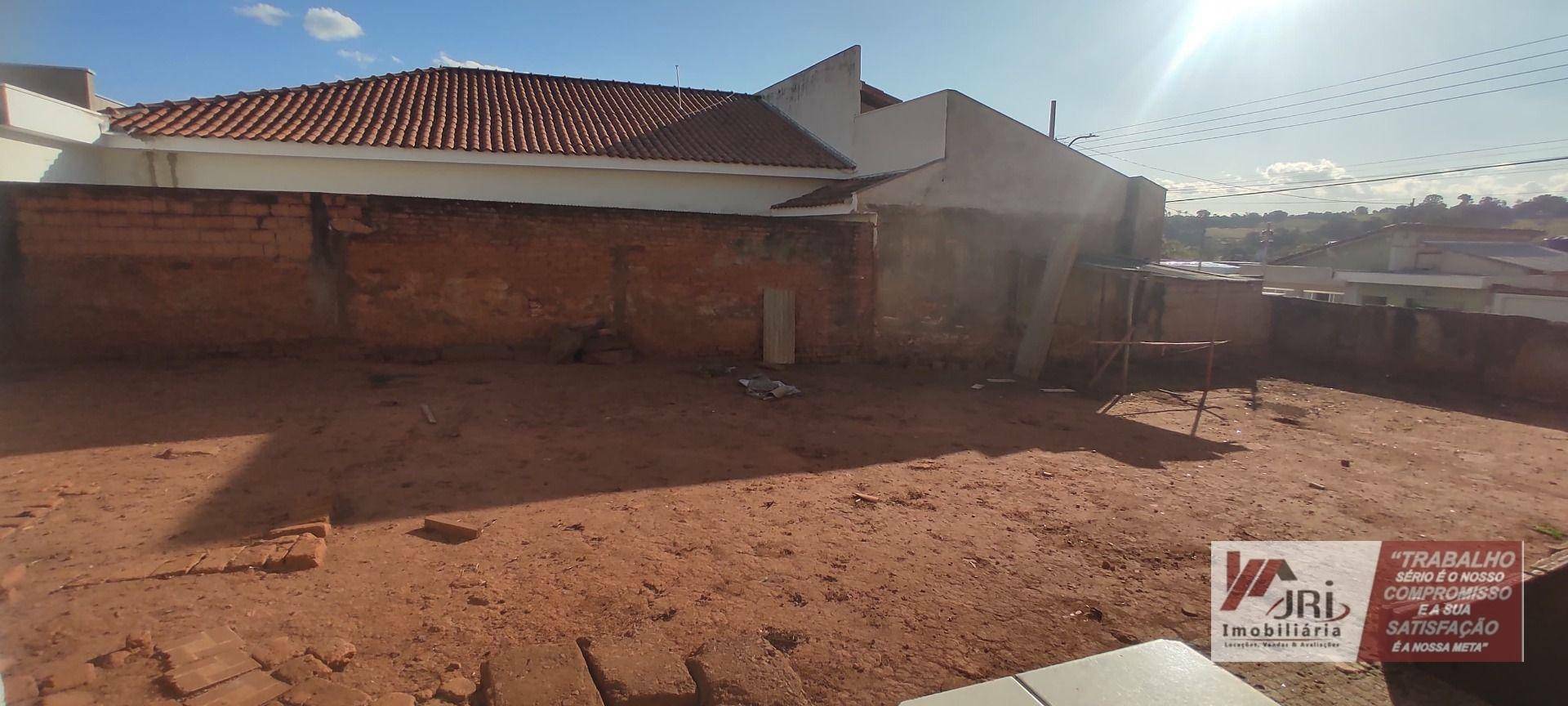 Casa para alugar com 4 quartos, 171m² - Foto 4