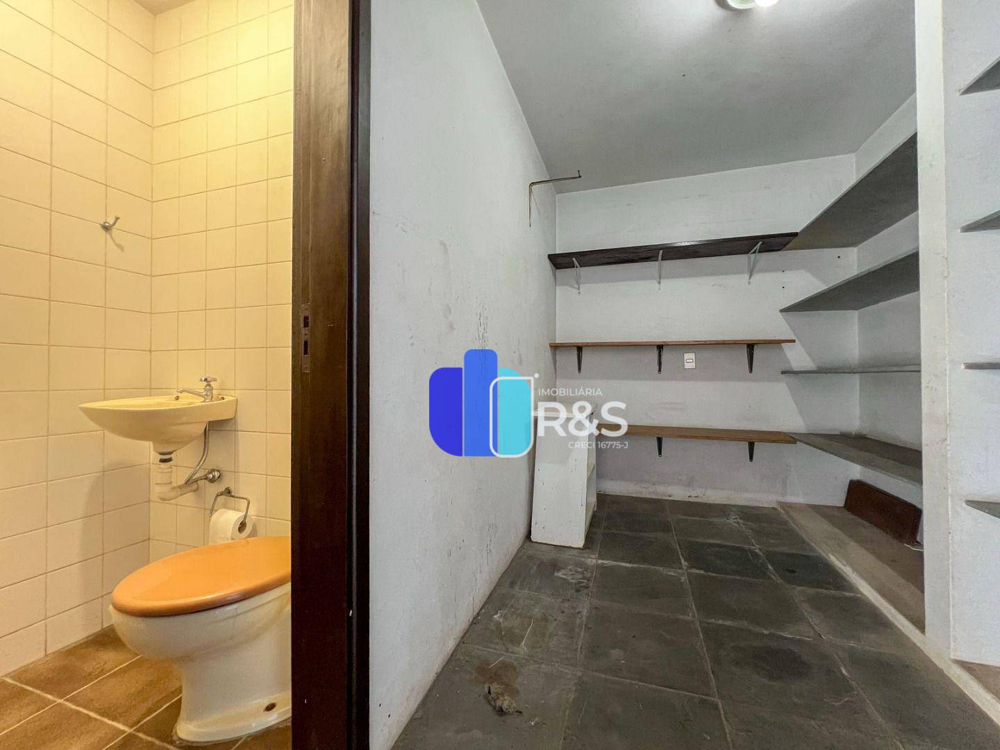 Casa para alugar com 3 quartos, 230m² - Foto 4