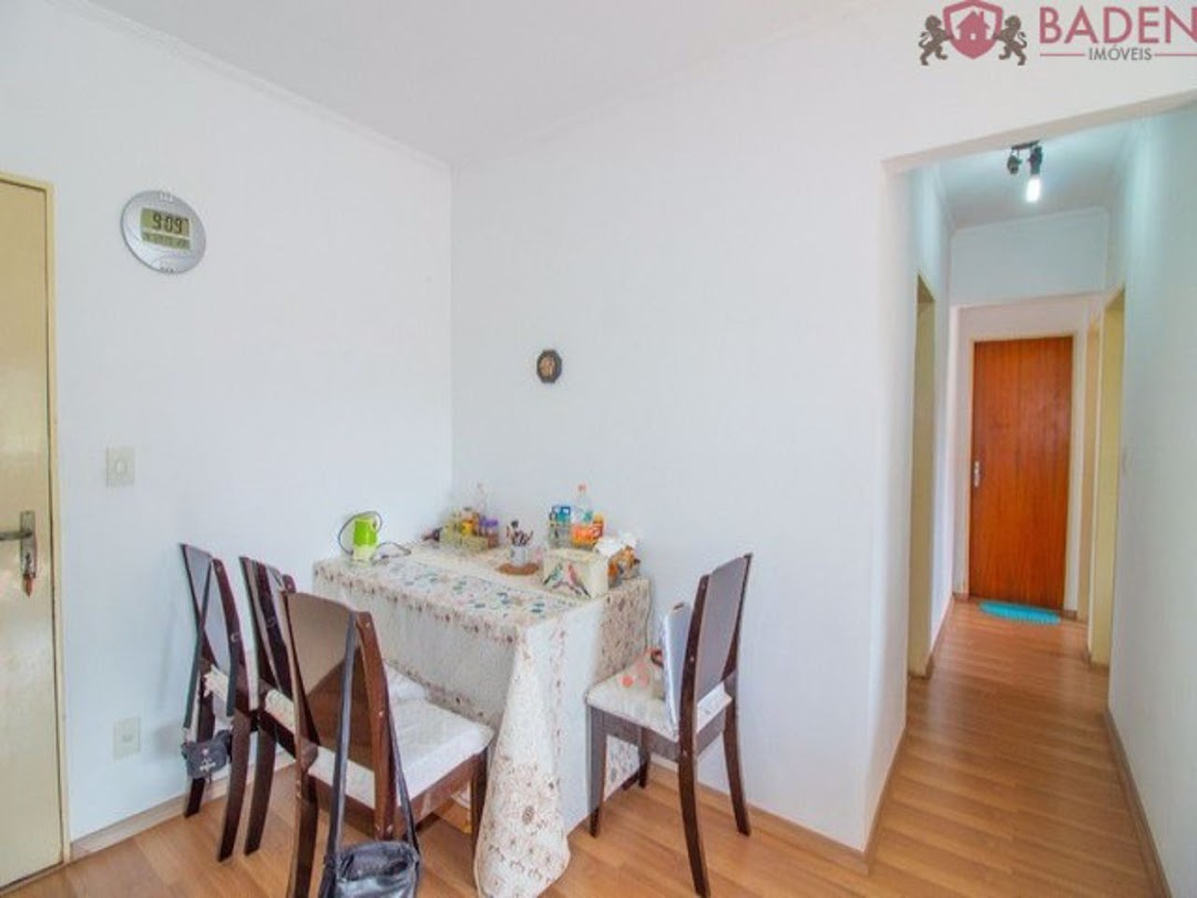 Apartamento à venda com 2 quartos, 63m² - Foto 3