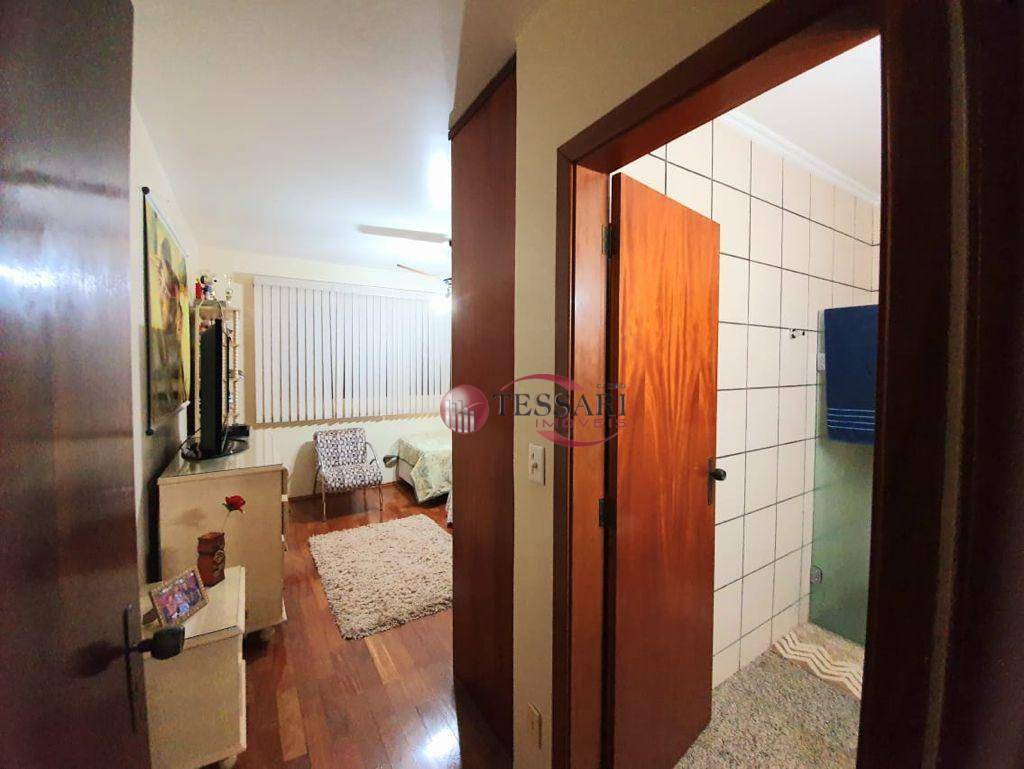 Casa à venda com 5 quartos, 249m² - Foto 12