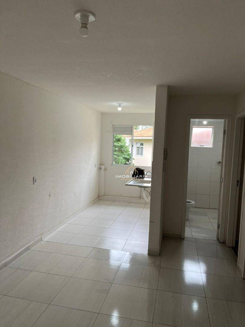 Apartamento à venda com 2 quartos, 46m² - Foto 2