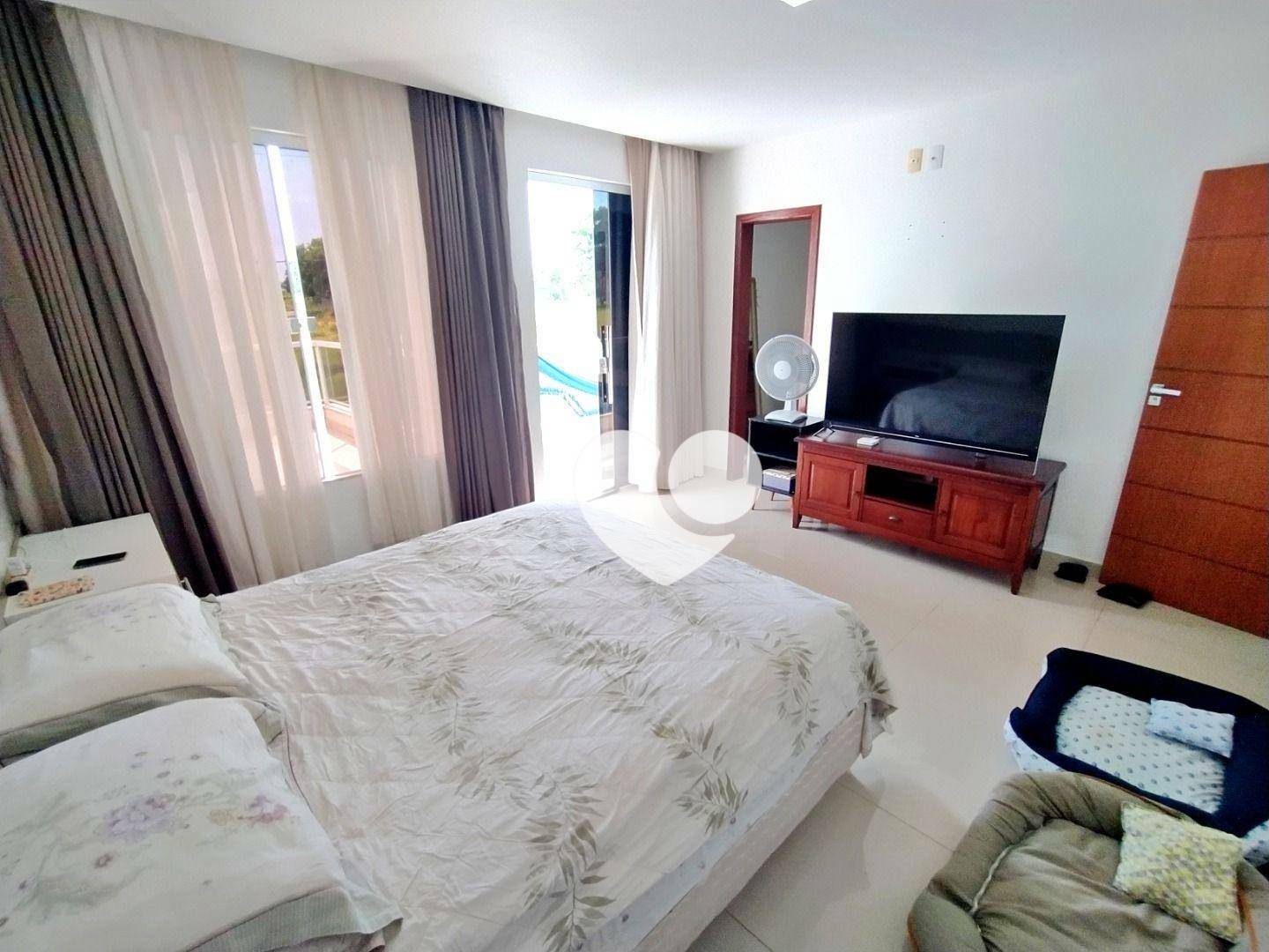 Casa à venda com 3 quartos, 271m² - Foto 24