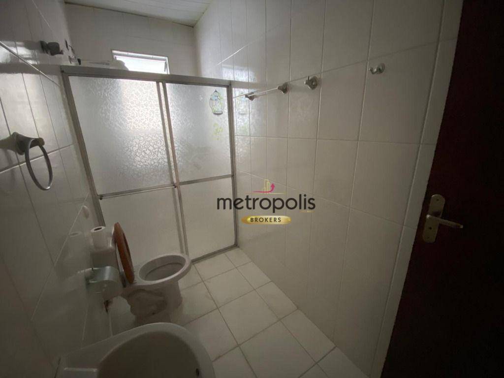 Casa para alugar com 3 quartos, 200m² - Foto 17