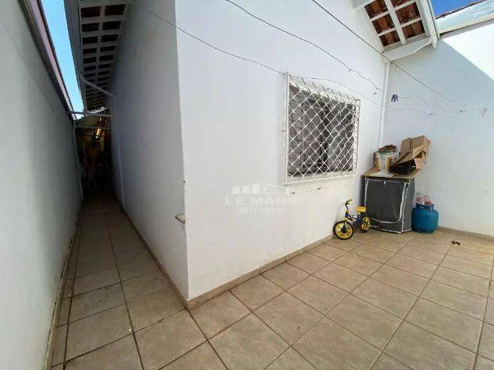 Casa à venda com 2 quartos, 111m² - Foto 12