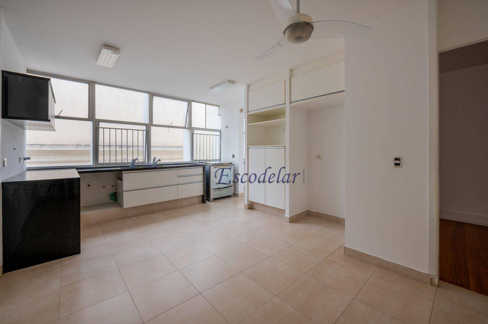 Apartamento à venda com 3 quartos, 240m² - Foto 25