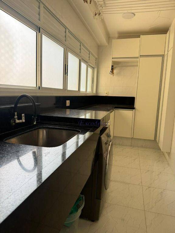 Apartamento para alugar com 3 quartos, 142m² - Foto 35