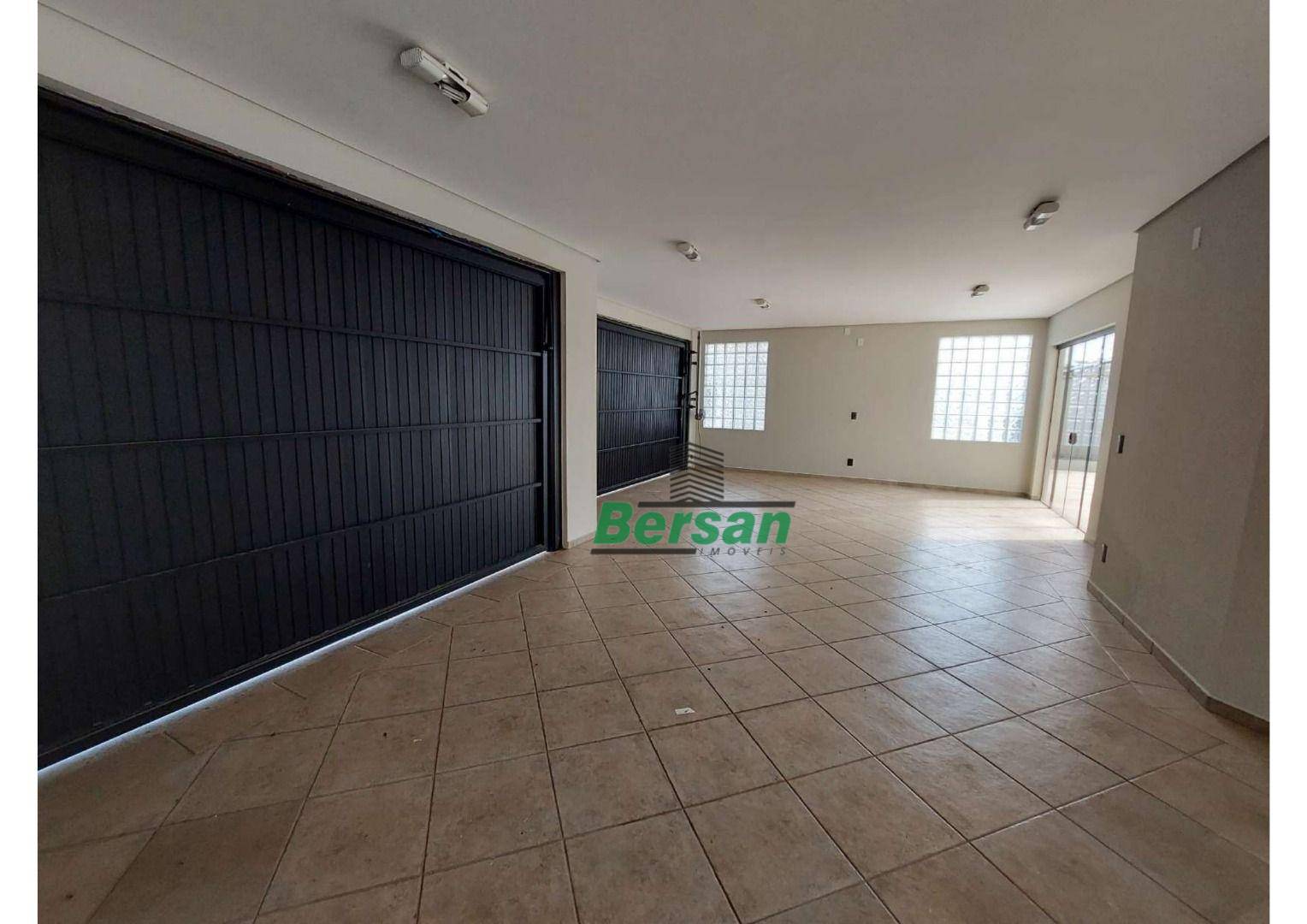 Casa de Condomínio à venda com 4 quartos, 440m² - Foto 6