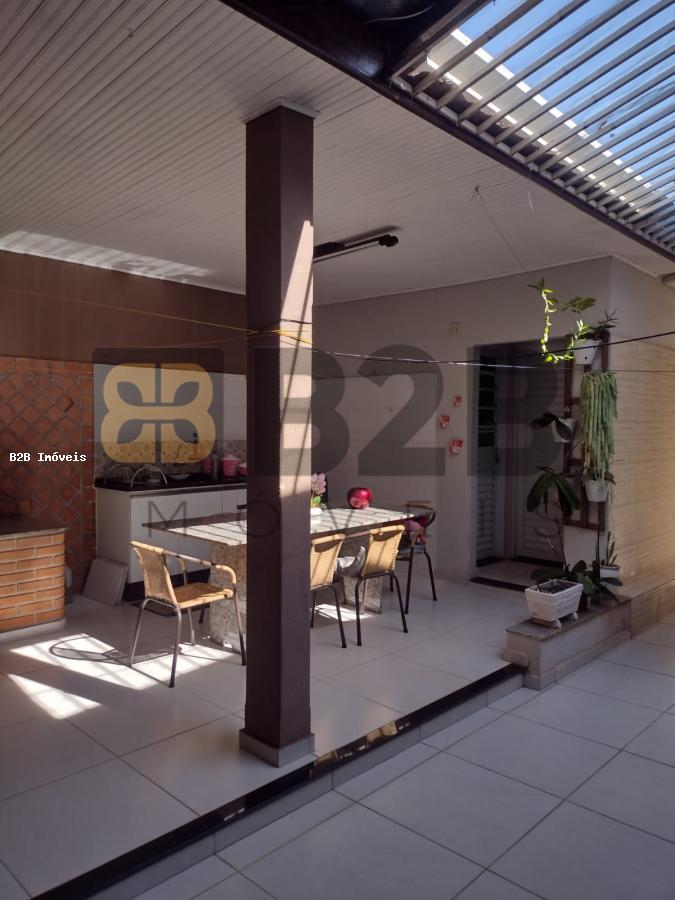 Casa à venda com 4 quartos, 253m² - Foto 6