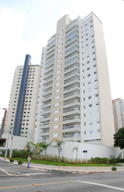 Apartamento à venda com 3 quartos, 135m² - Foto 3