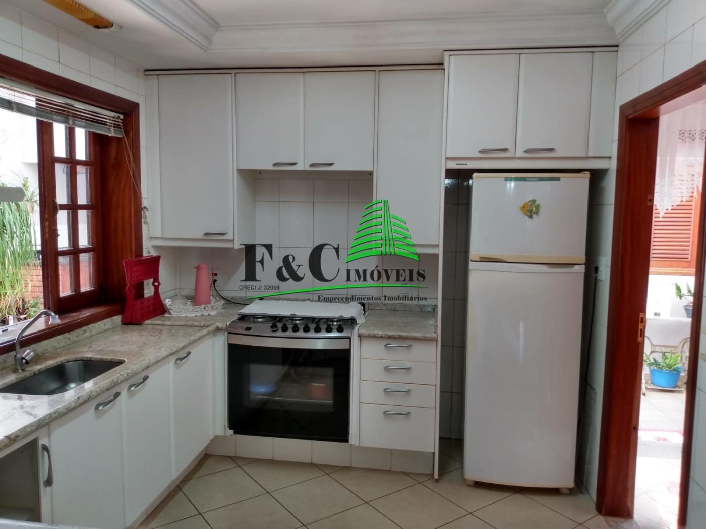 Sobrado à venda com 3 quartos, 178m² - Foto 13