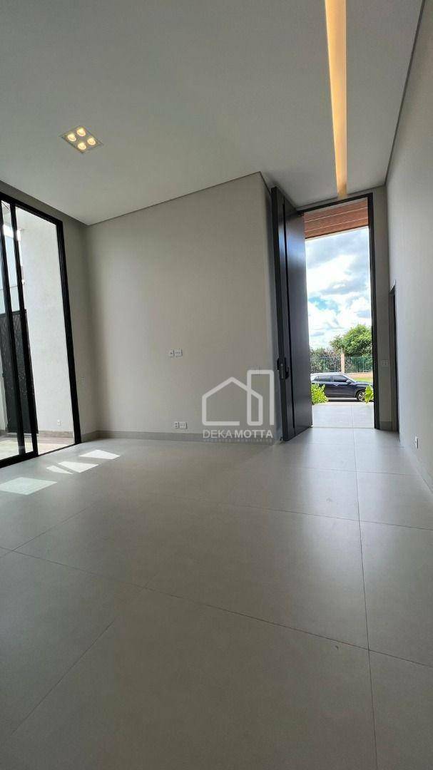 Casa à venda com 3 quartos, 229m² - Foto 20