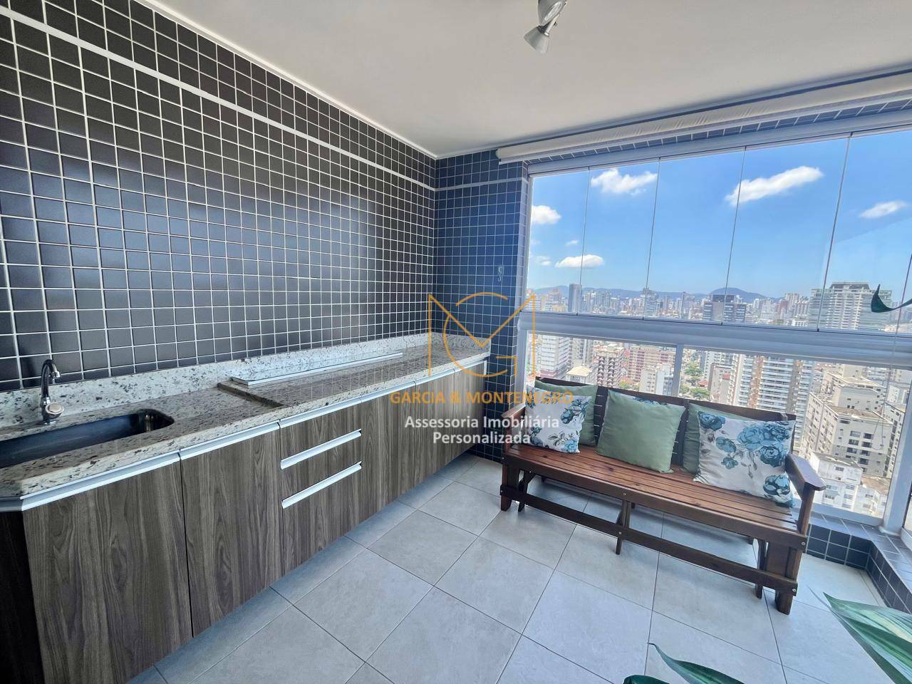 Apartamento para alugar com 3 quartos, 125m² - Foto 12