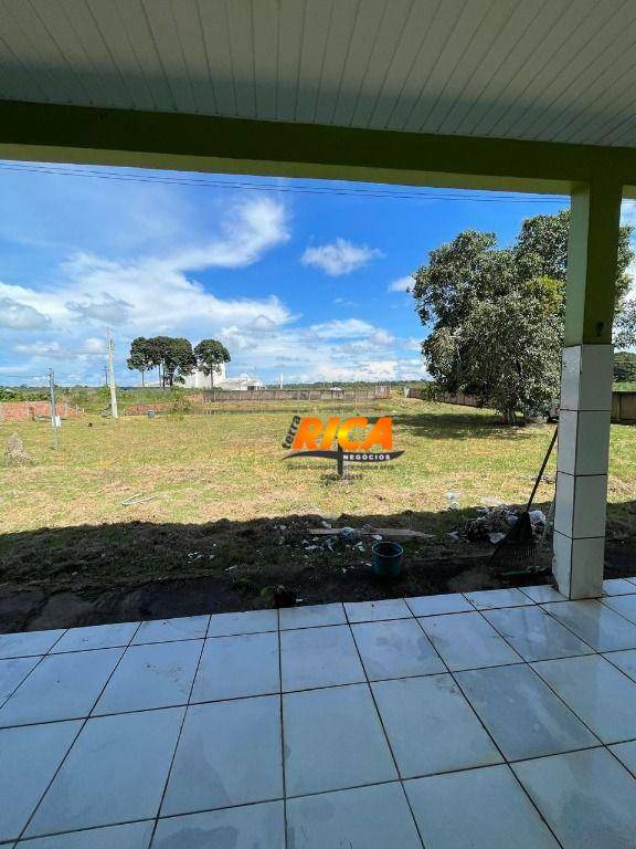 Casa para alugar com 6 quartos, 120m² - Foto 3