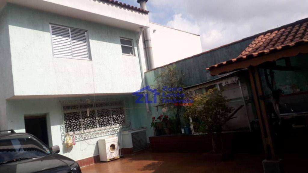 Sobrado à venda com 6 quartos, 400m² - Foto 31