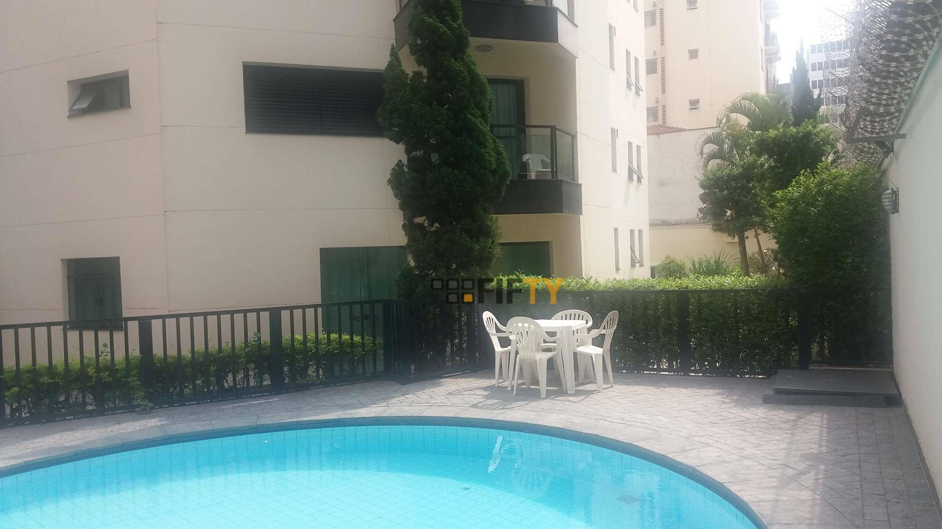 Apartamento à venda com 3 quartos, 240m² - Foto 19