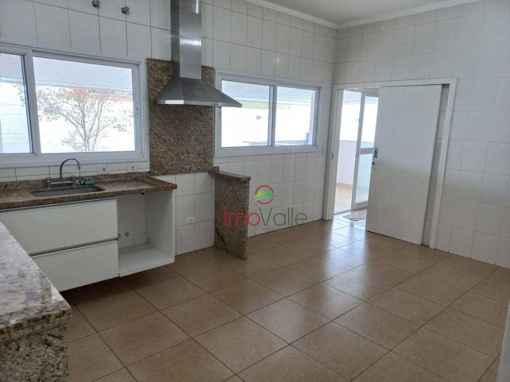 Sobrado à venda com 6 quartos, 330m² - Foto 14