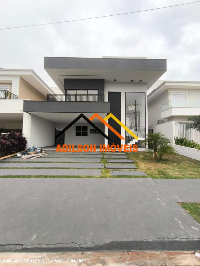 Casa à venda com 4 quartos, 375m² - Foto 1