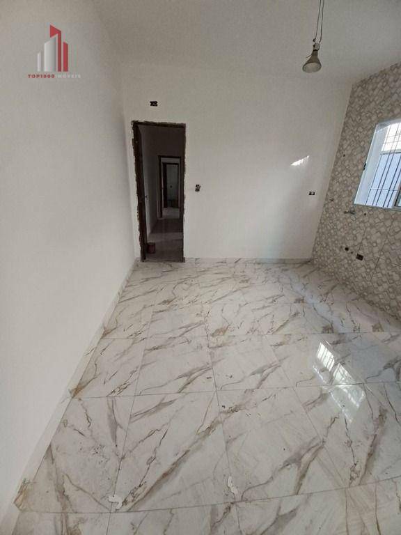 Sobrado à venda com 3 quartos, 120m² - Foto 1