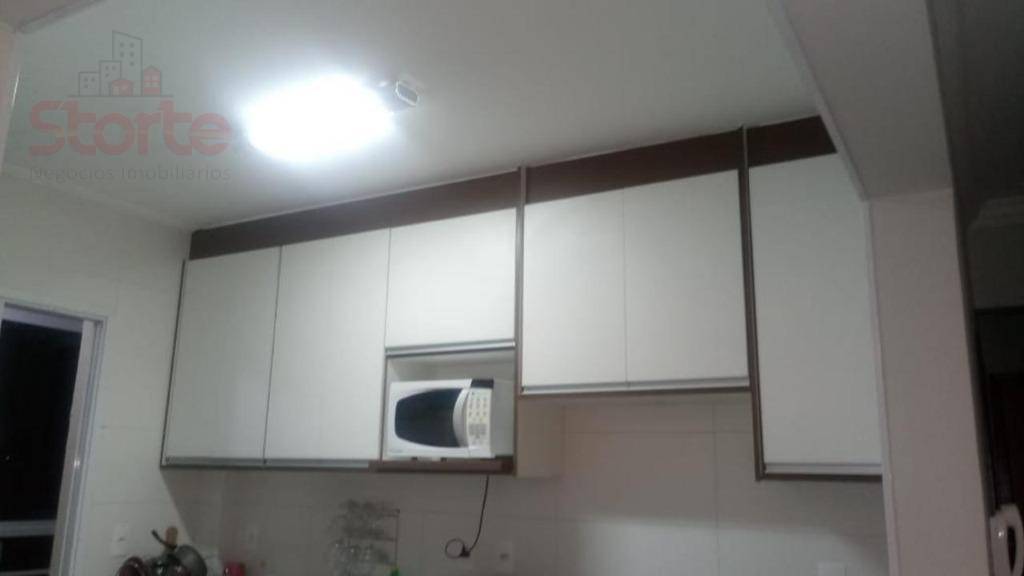 Apartamento à venda com 3 quartos, 70m² - Foto 3