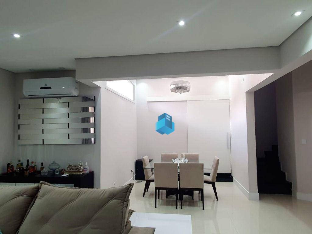 Casa à venda com 3 quartos, 306m² - Foto 12