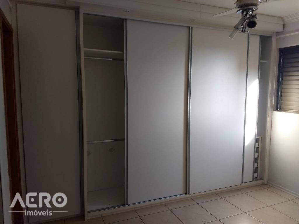 Apartamento à venda com 3 quartos, 80m² - Foto 11