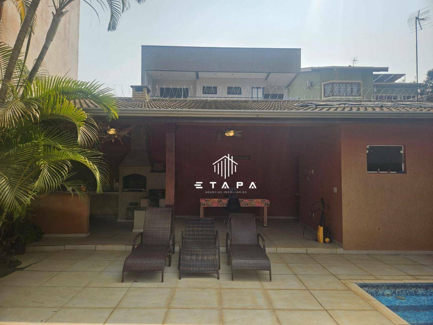 Casa à venda com 4 quartos, 330m² - Foto 13
