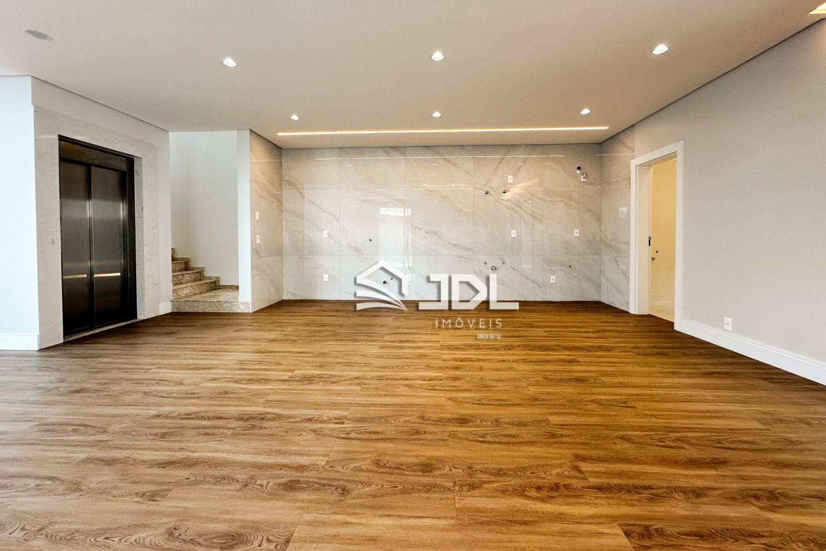 Casa à venda com 3 quartos, 300M2 - Foto 5