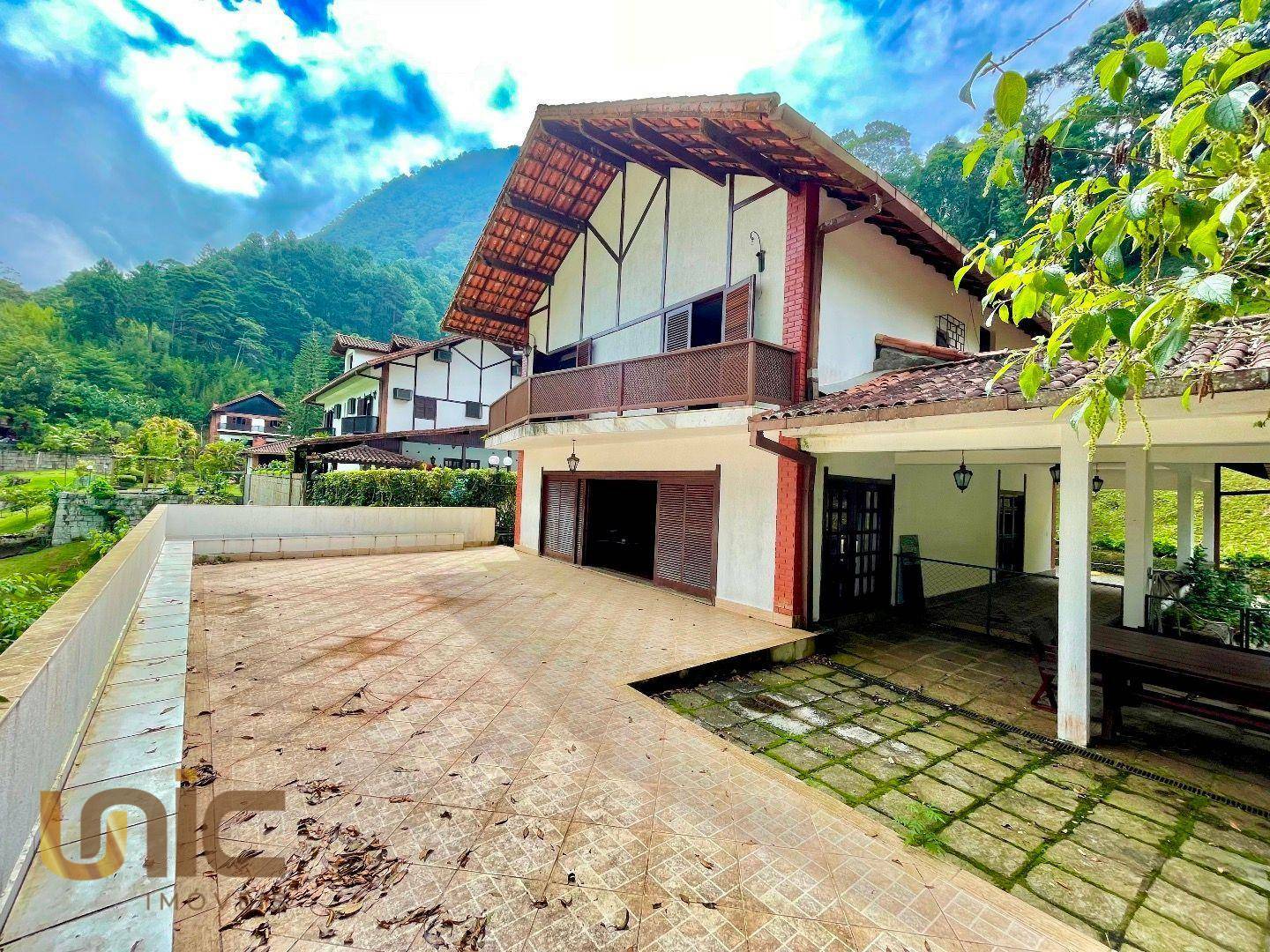 Casa de Condomínio à venda com 4 quartos, 209m² - Foto 41