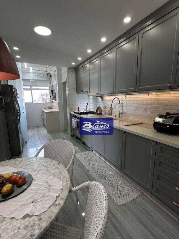 Apartamento à venda com 4 quartos, 185m² - Foto 14