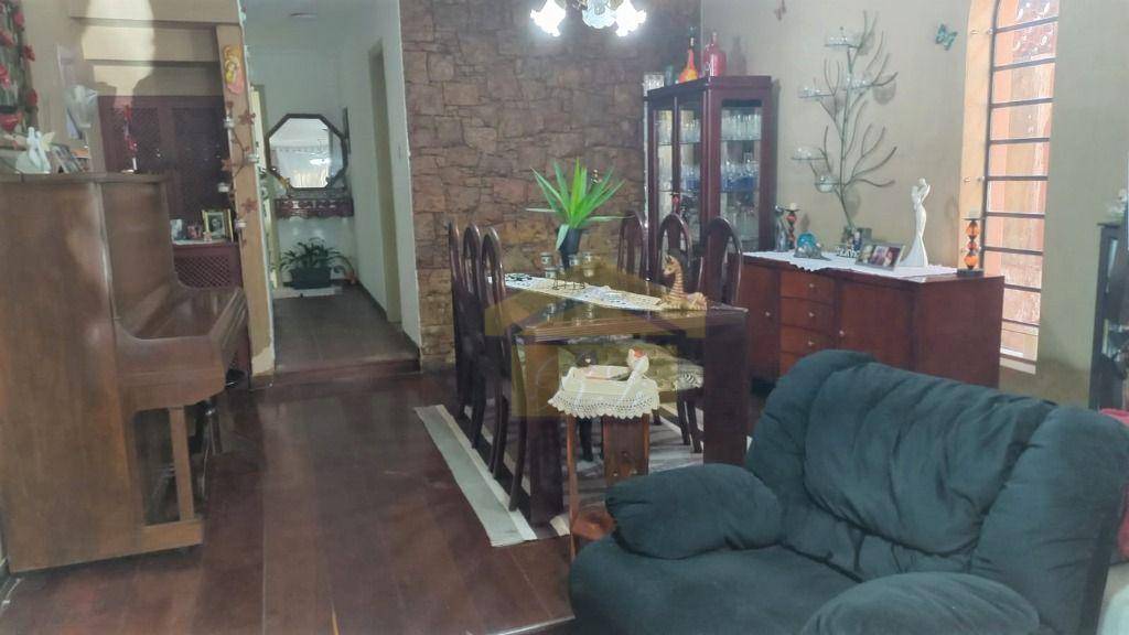 Sobrado à venda com 3 quartos, 152m² - Foto 2