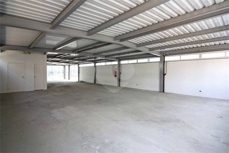 Prédio Inteiro para alugar, 1200m² - Foto 12