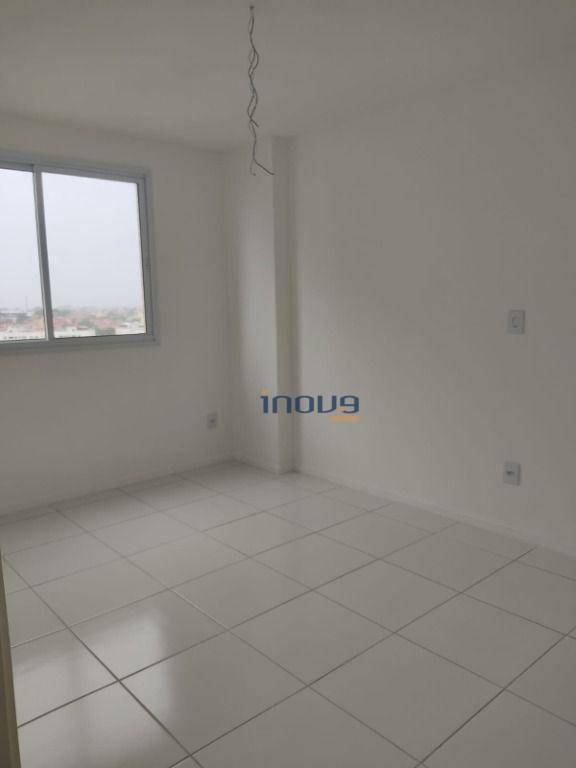 Apartamento à venda com 3 quartos, 67m² - Foto 13