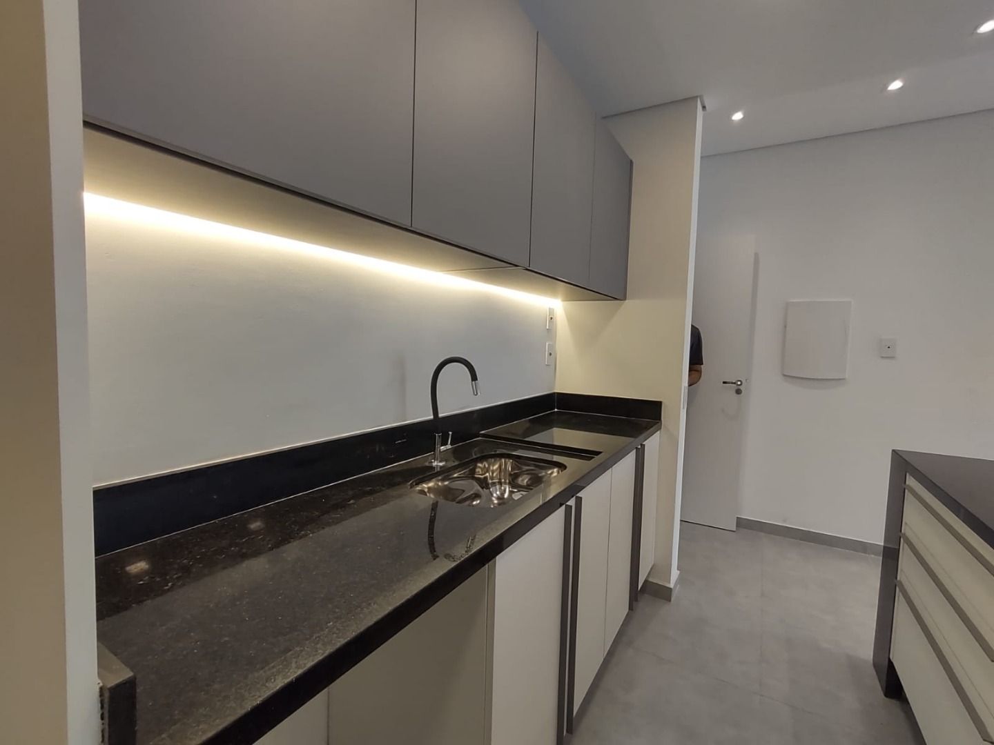 Apartamento à venda com 2 quartos, 86m² - Foto 8