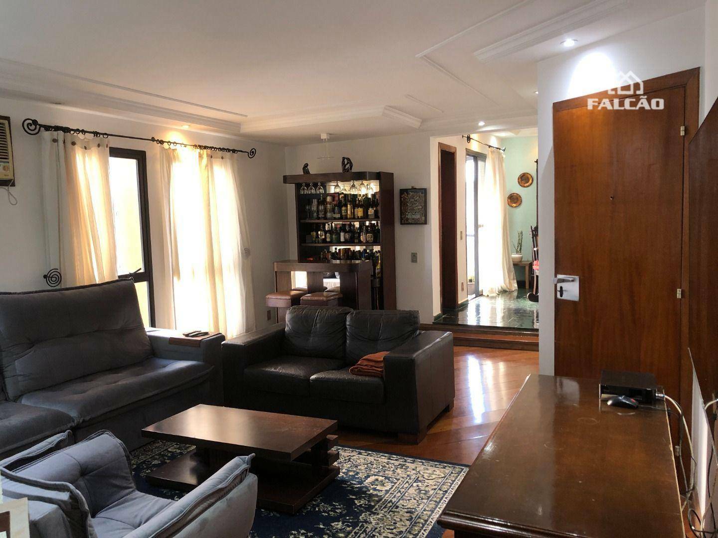 Apartamento à venda e aluguel com 4 quartos, 195m² - Foto 1