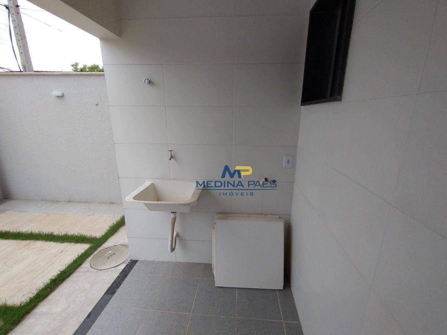 Casa à venda com 2 quartos, 48m² - Foto 18