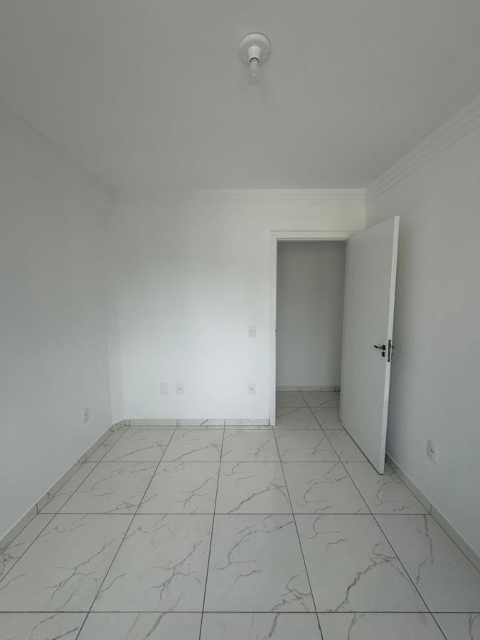 Apartamento à venda com 2 quartos, 60m² - Foto 10