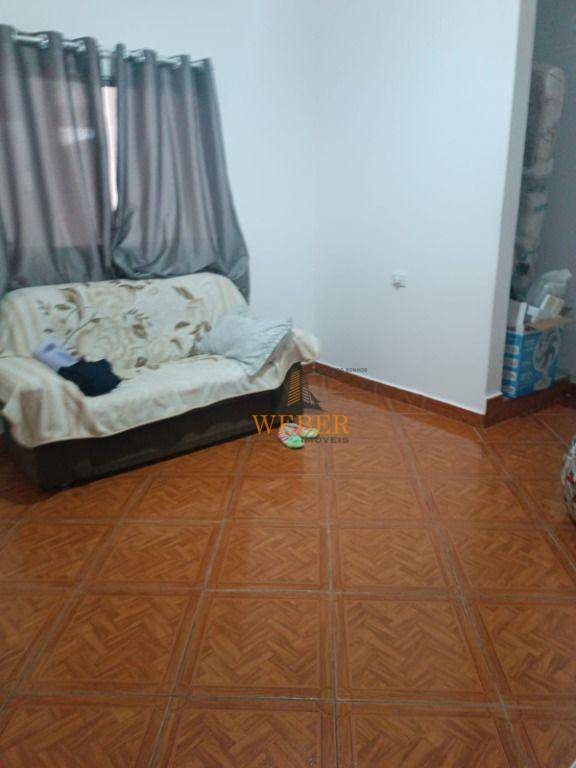 Sobrado à venda com 4 quartos, 200m² - Foto 5