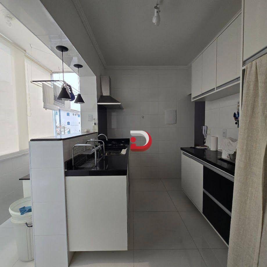 Apartamento à venda com 2 quartos, 80m² - Foto 7