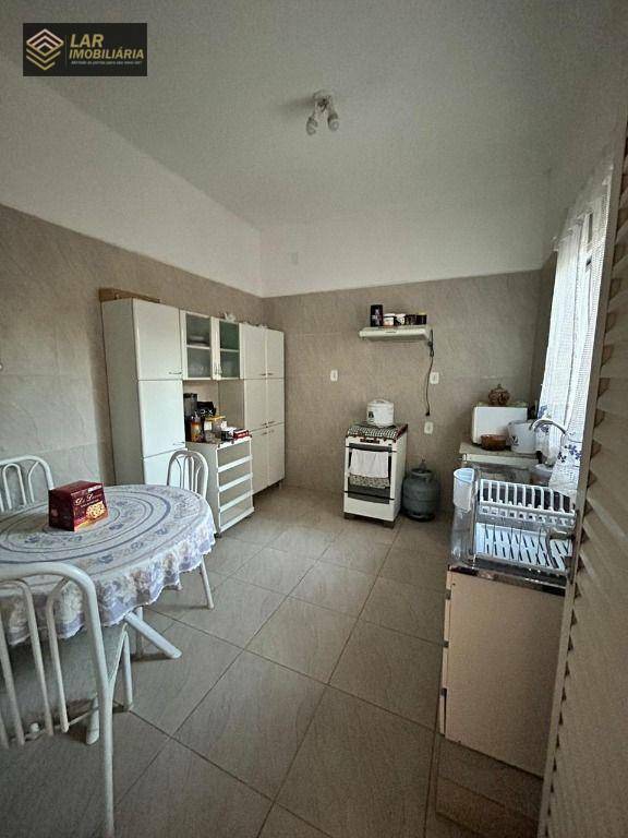 Casa à venda com 3 quartos, 470m² - Foto 11