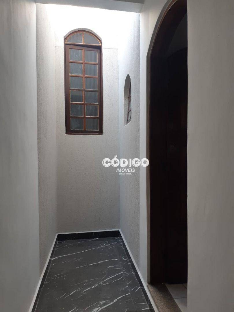 Sobrado à venda com 2 quartos, 180m² - Foto 30