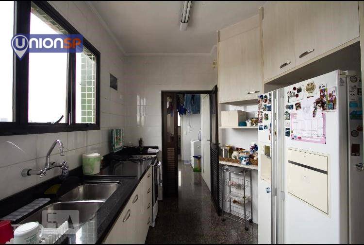 Apartamento à venda com 3 quartos, 200m² - Foto 5