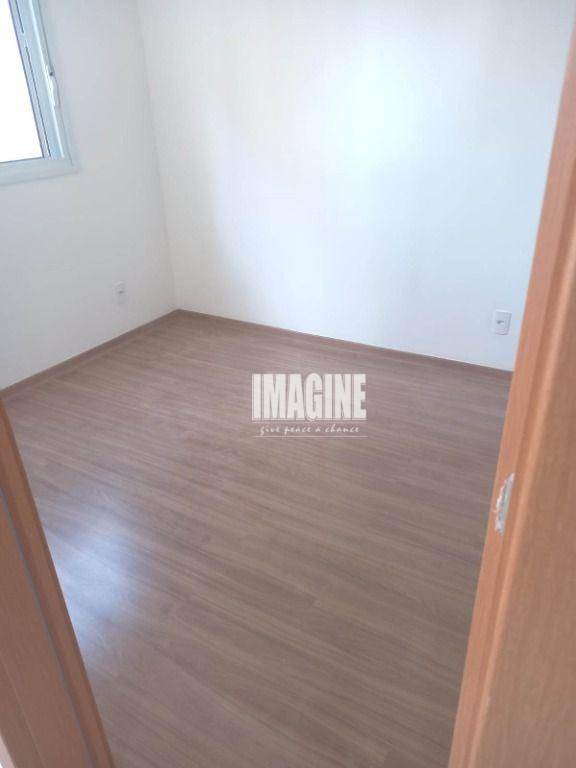 Apartamento à venda com 2 quartos, 37m² - Foto 6