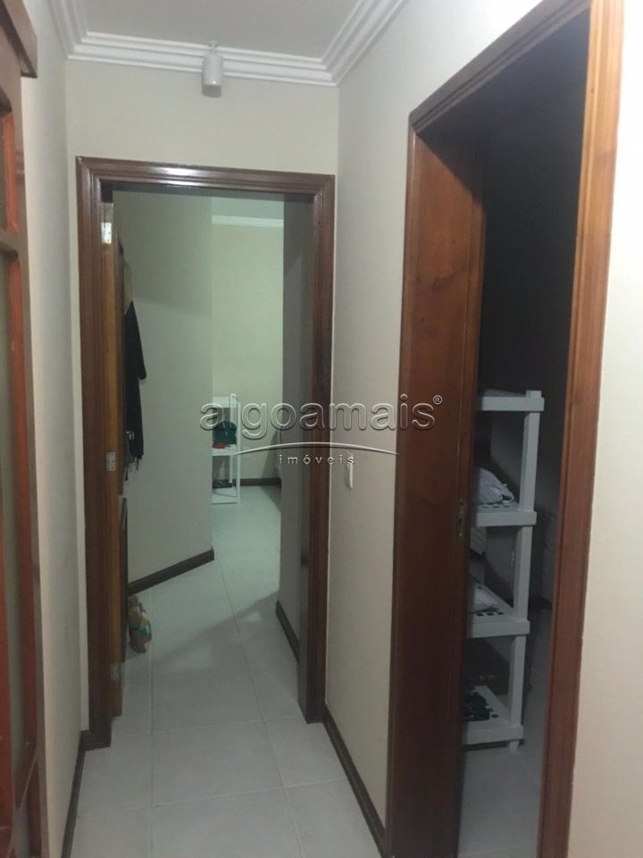 Casa à venda com 4 quartos, 200m² - Foto 16