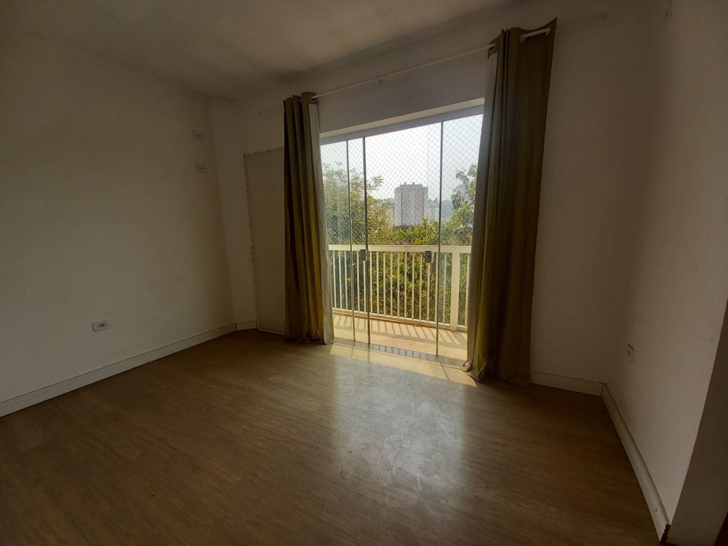 Sobrado à venda com 3 quartos, 200m² - Foto 23