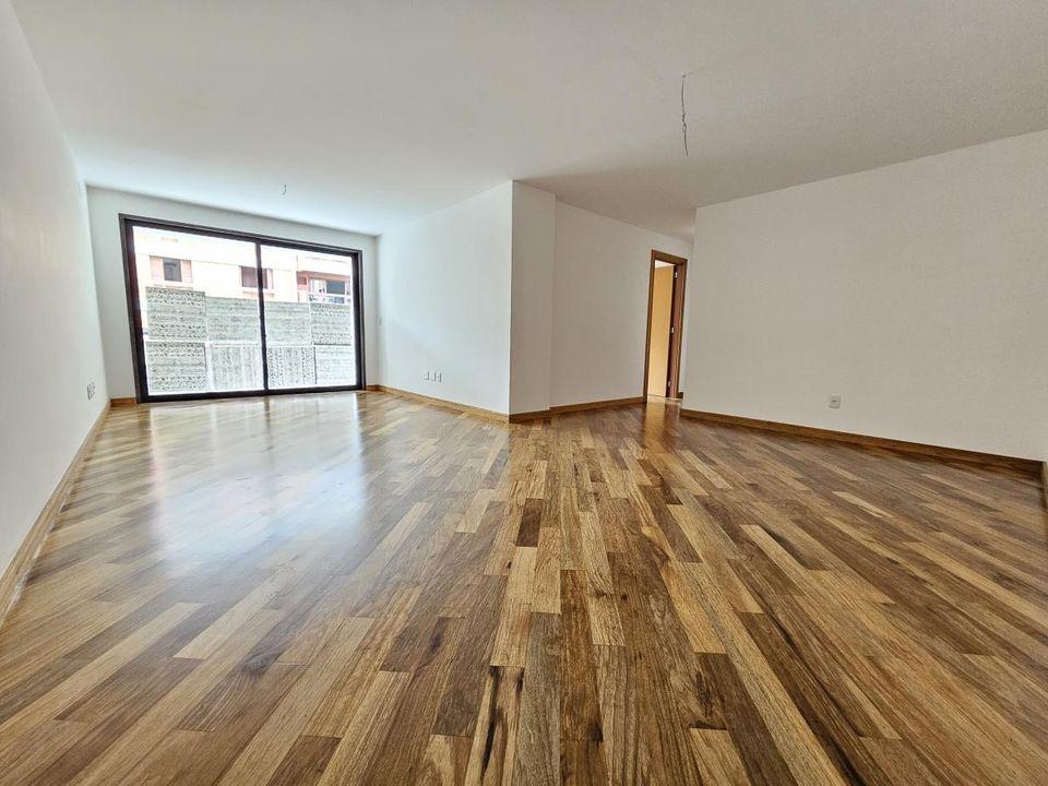 Apartamento à venda com 3 quartos, 154m² - Foto 1