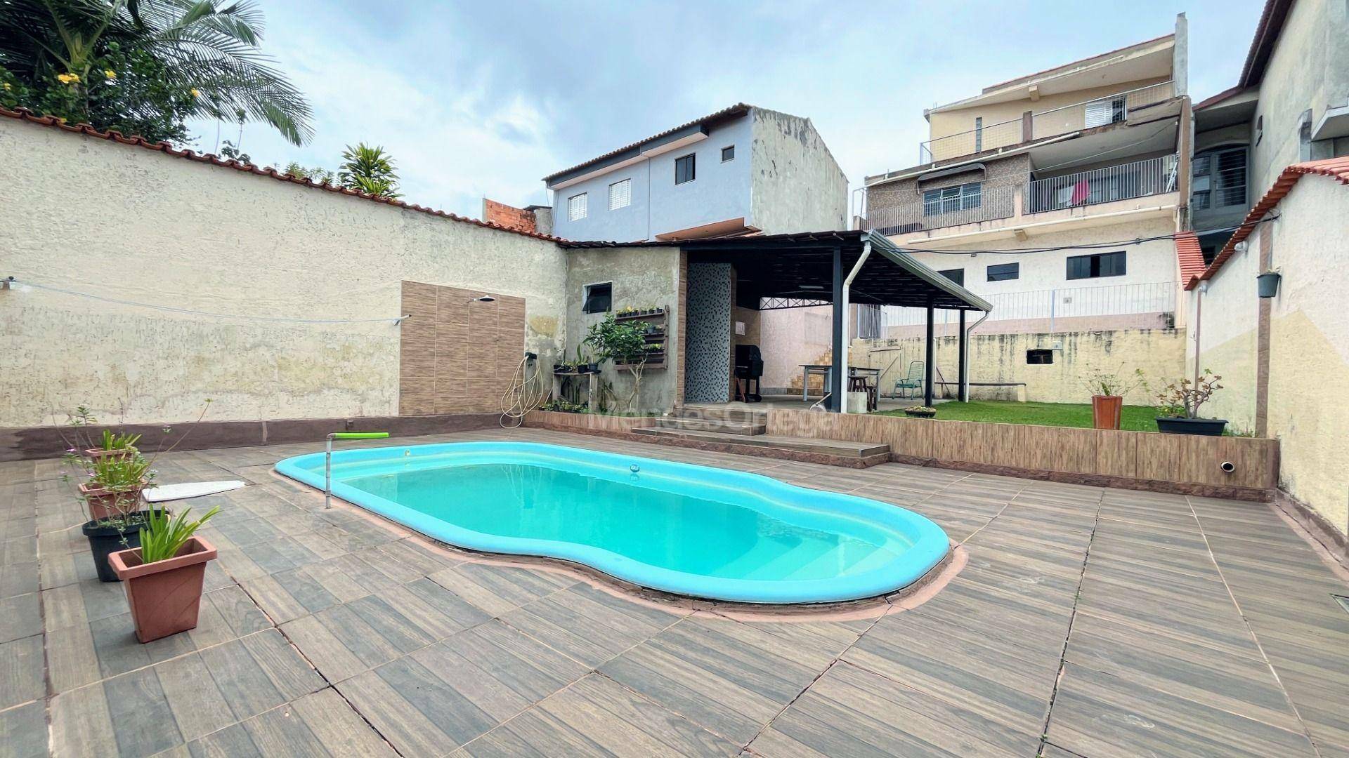 Casa à venda com 3 quartos, 180m² - Foto 23