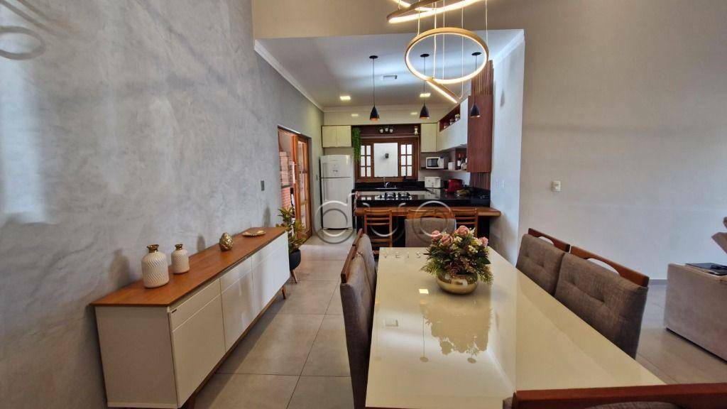 Casa de Condomínio à venda com 2 quartos, 168m² - Foto 2